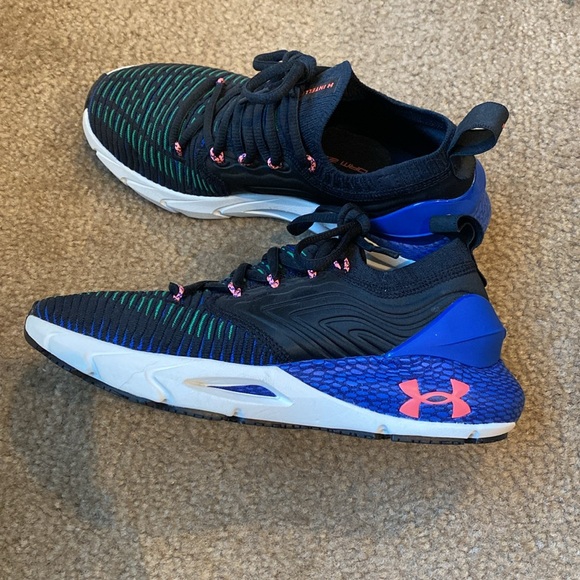 UA HOVR phantom 2 women’s shoe. - Picture 5 of 6